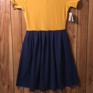 *NWT* LuLaRoe Amelia Size: XL